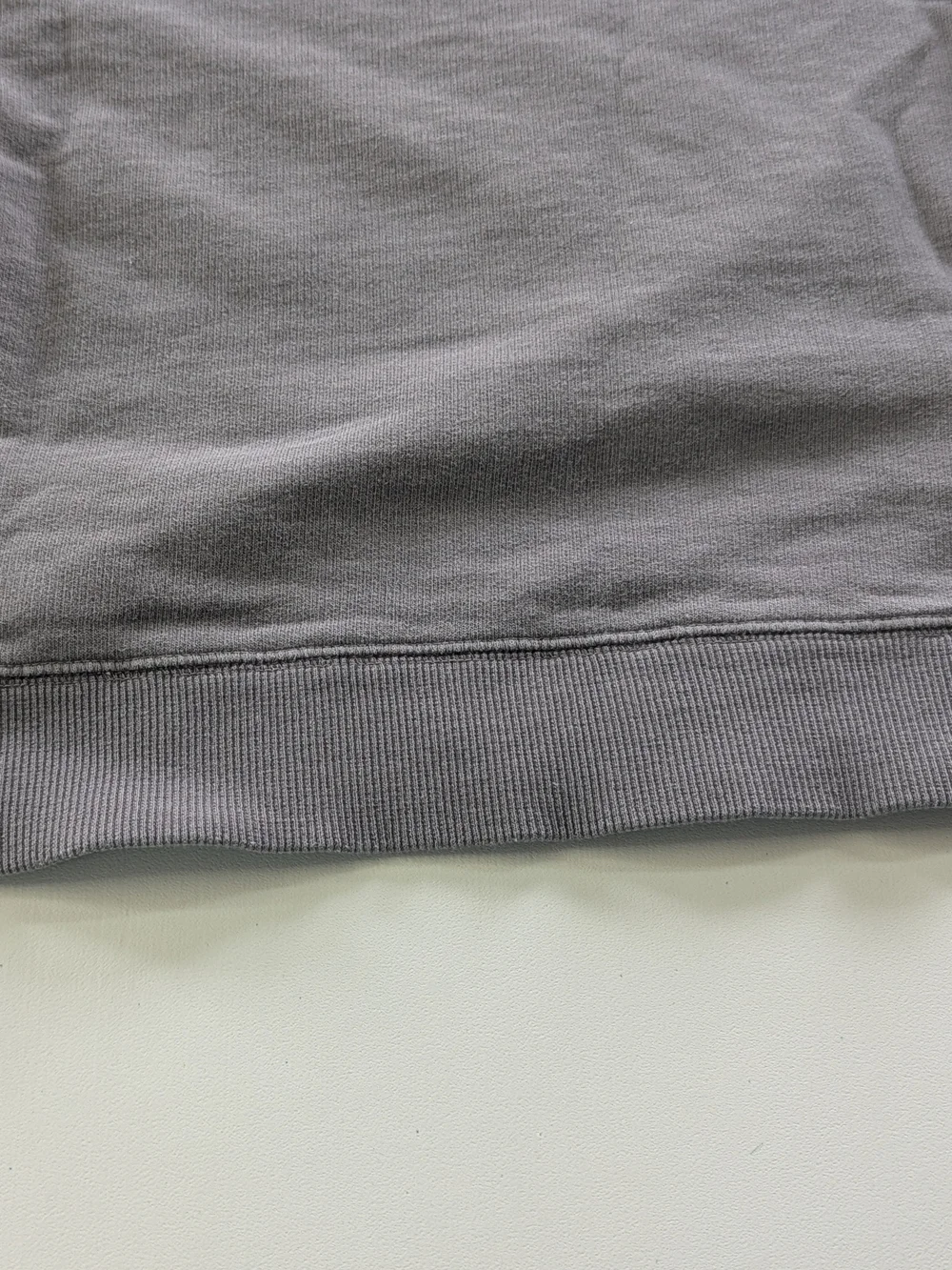 OshKosh B’gosh Boys Size 8 Gray Sweatshirt Pullover Crewneck Classic Logo